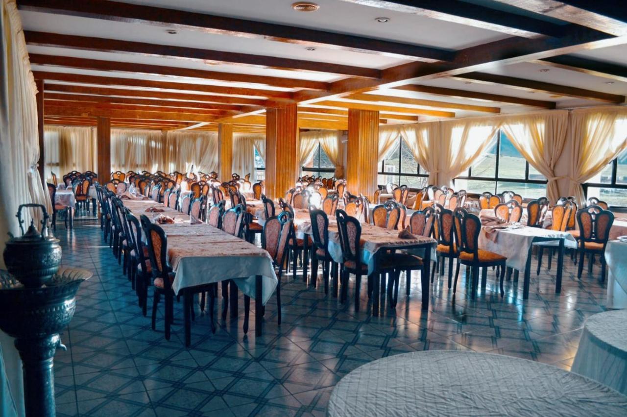 Amrouss Touristic Darmaroc Hotel Azrou Bagian luar foto