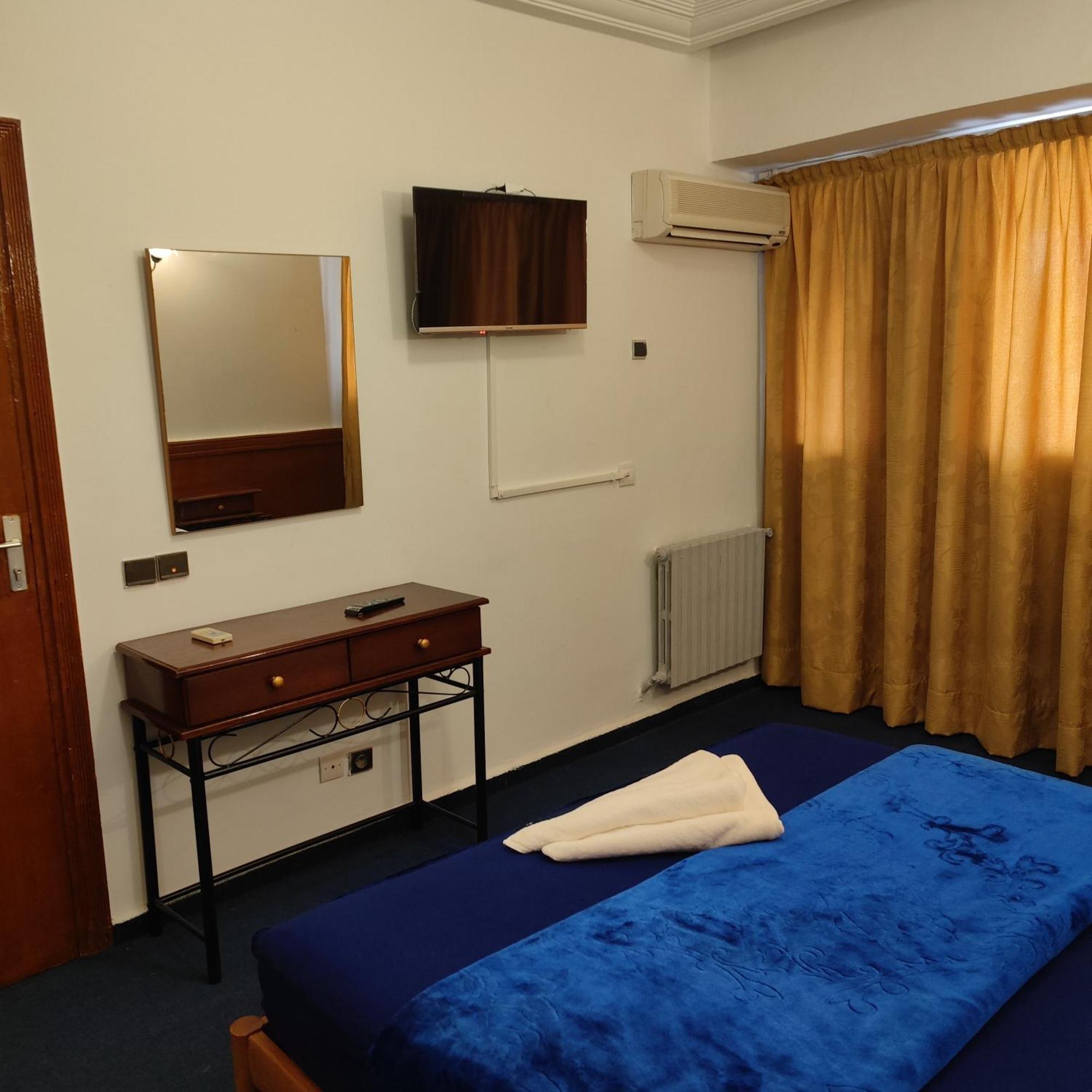 Amrouss Touristic Darmaroc Hotel Azrou Bagian luar foto