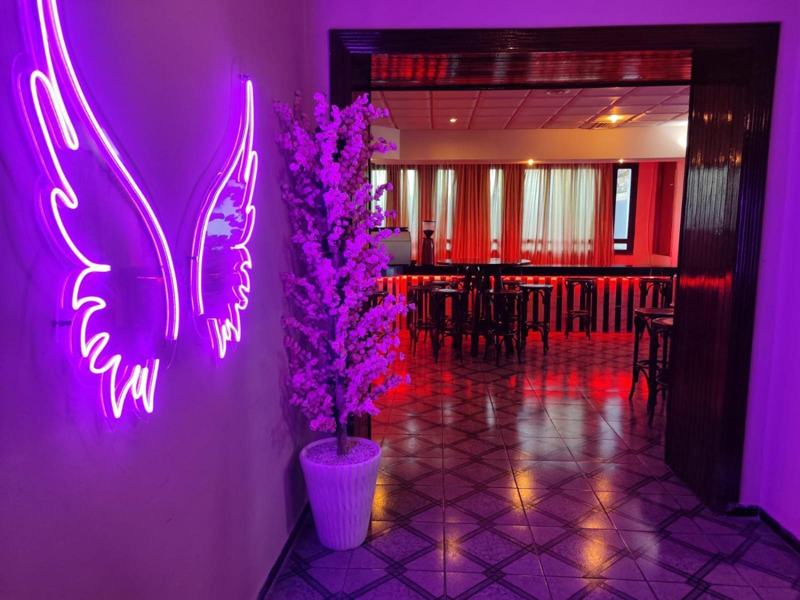 Amrouss Touristic Darmaroc Hotel Azrou Bagian luar foto