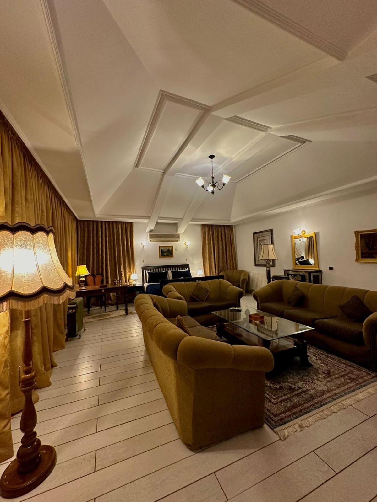 Amrouss Touristic Darmaroc Hotel Azrou Bagian luar foto