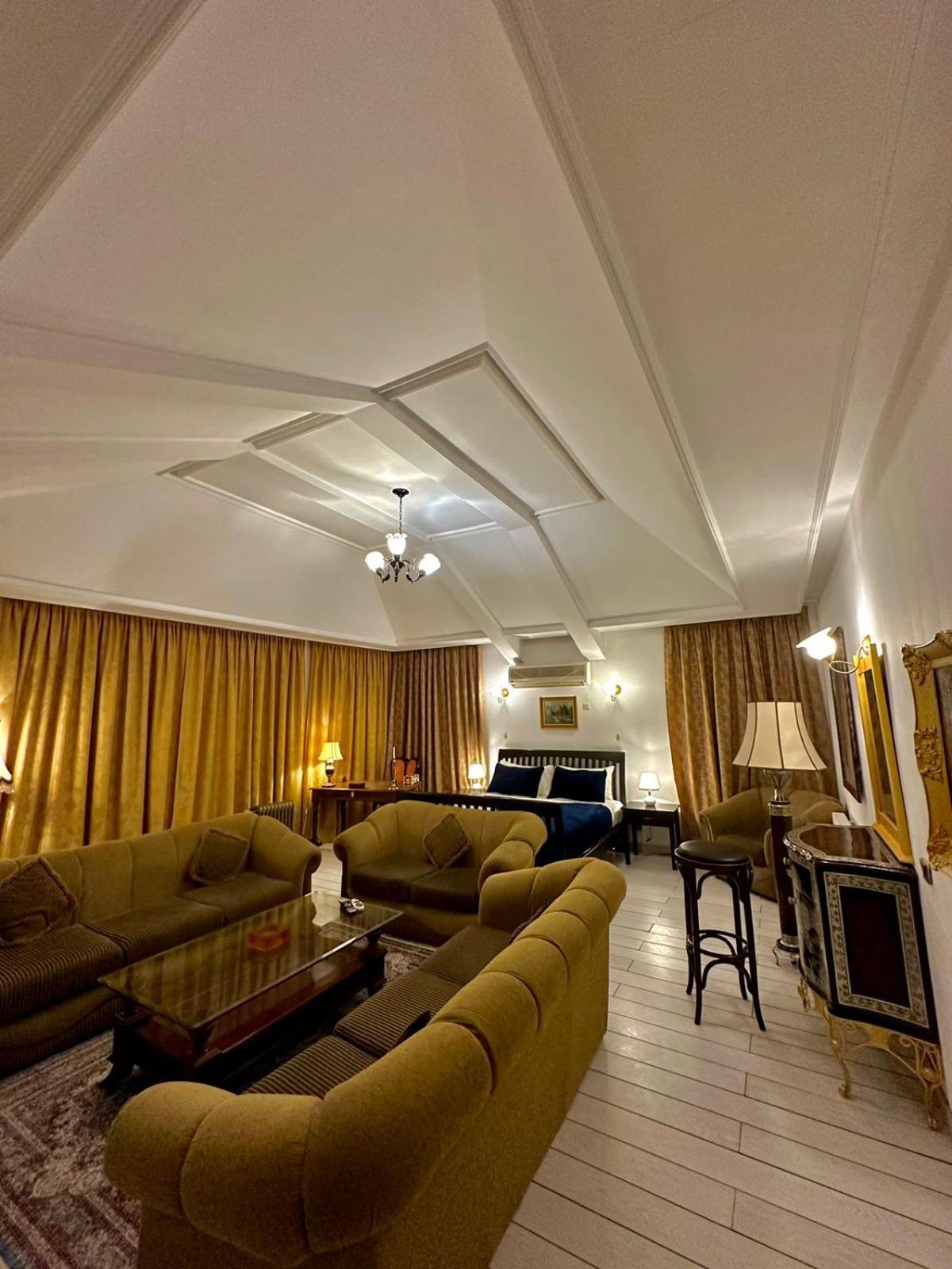 Amrouss Touristic Darmaroc Hotel Azrou Bagian luar foto