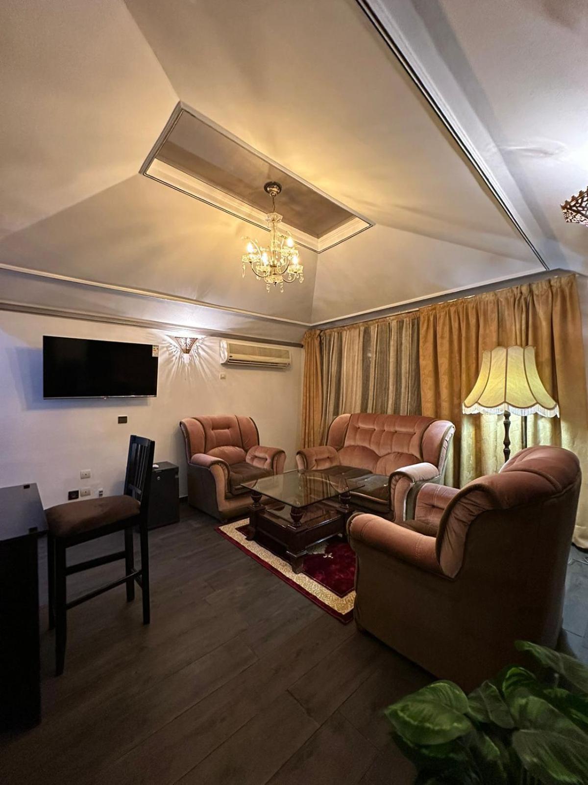 Amrouss Touristic Darmaroc Hotel Azrou Bagian luar foto
