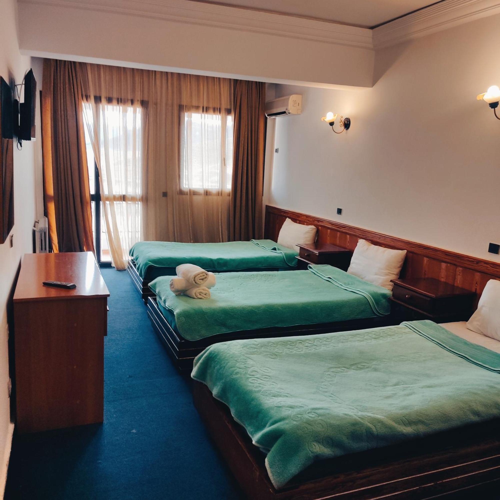 Amrouss Touristic Darmaroc Hotel Azrou Ruang foto